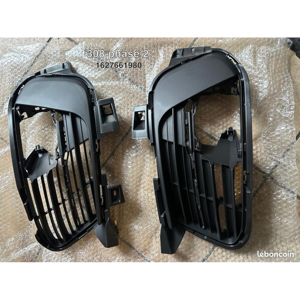 Grilles de calandre droite et gauche PEUGEOT 308 2