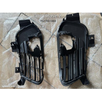 Grilles de calandre droite et gauche PEUGEOT 308 2