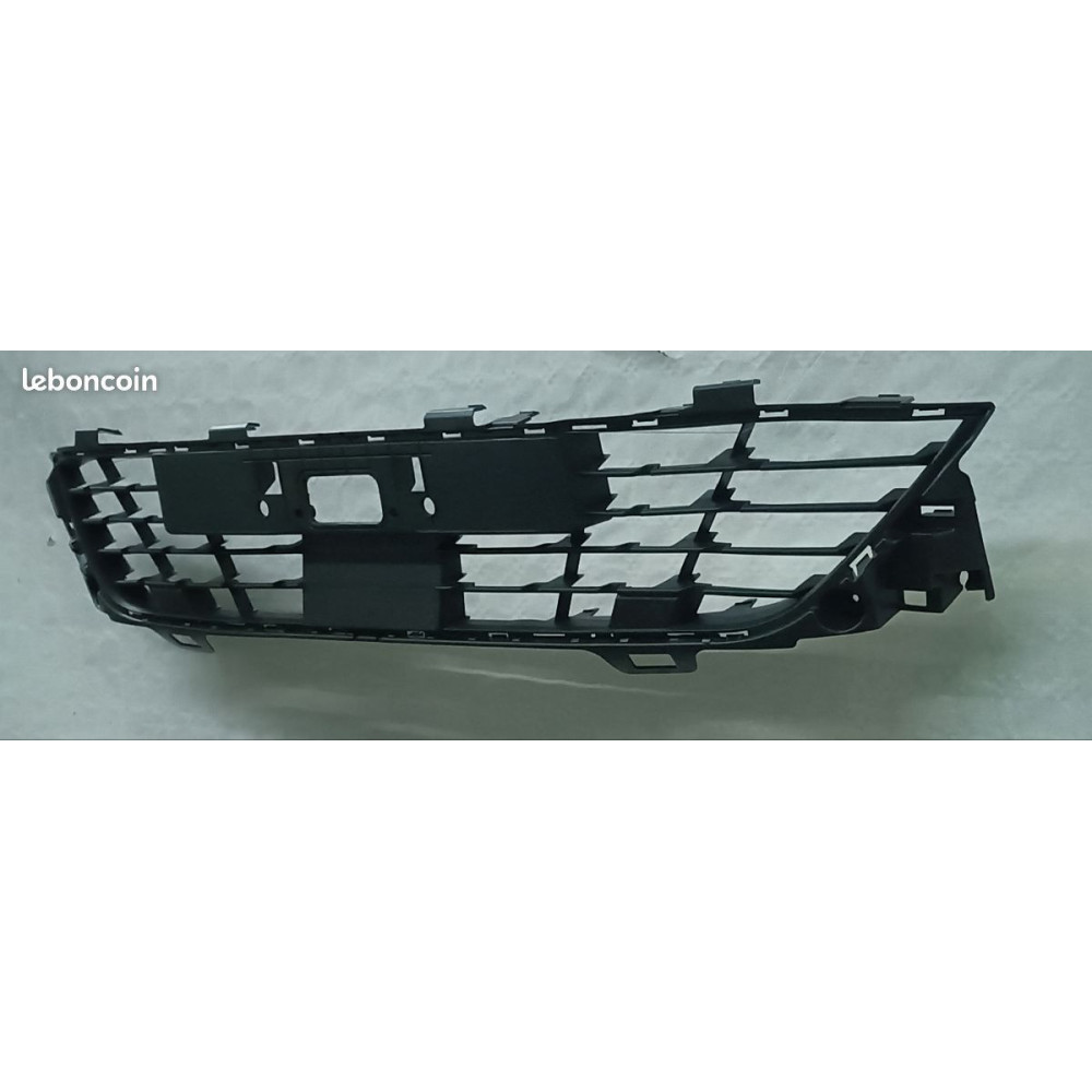 Grille inférieur centrale Renault Clio 5 phase 1
