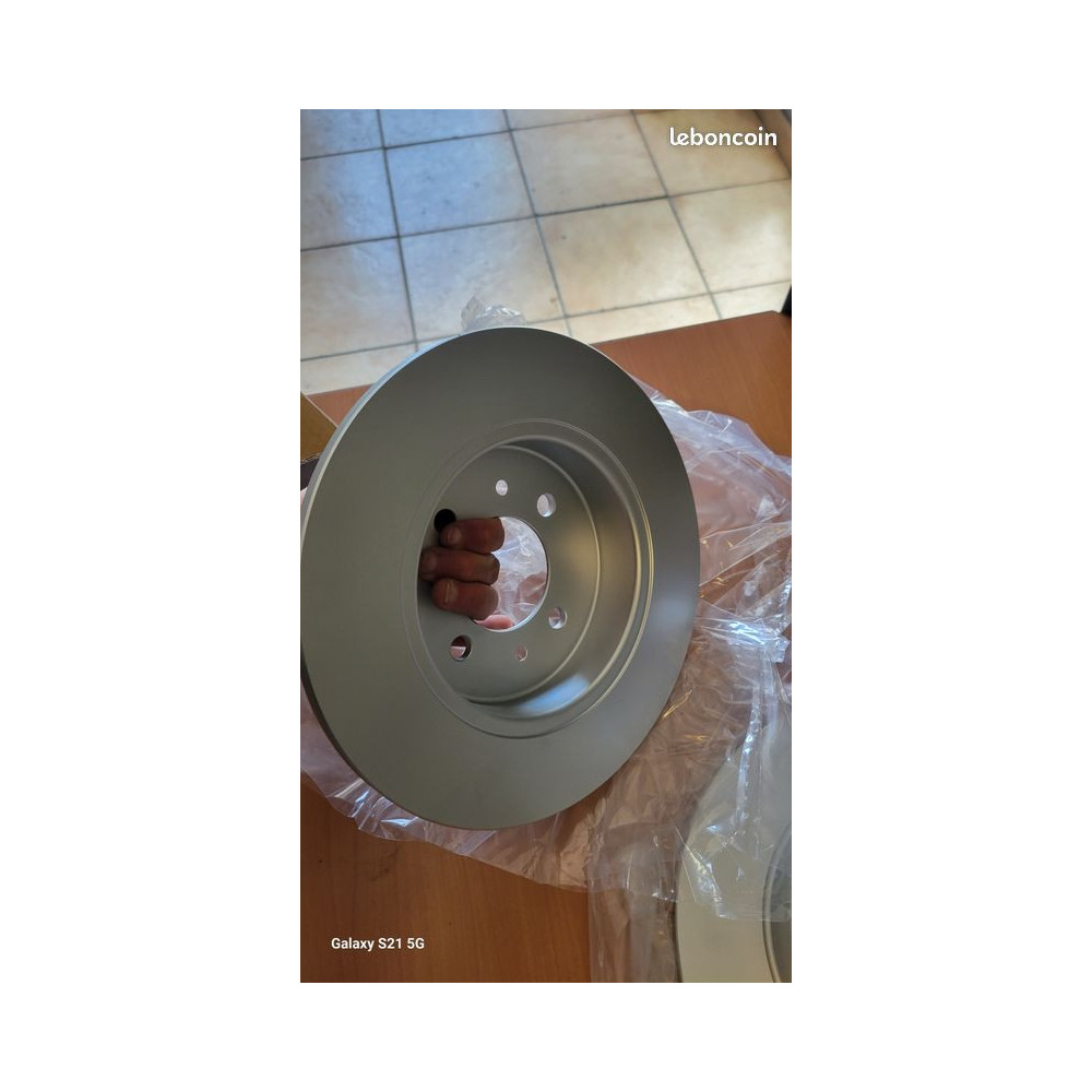 2 Disques de frein arriere safrane laguna