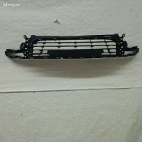 Grille inférieur pare choc avant Renault Clio 4 phase 2