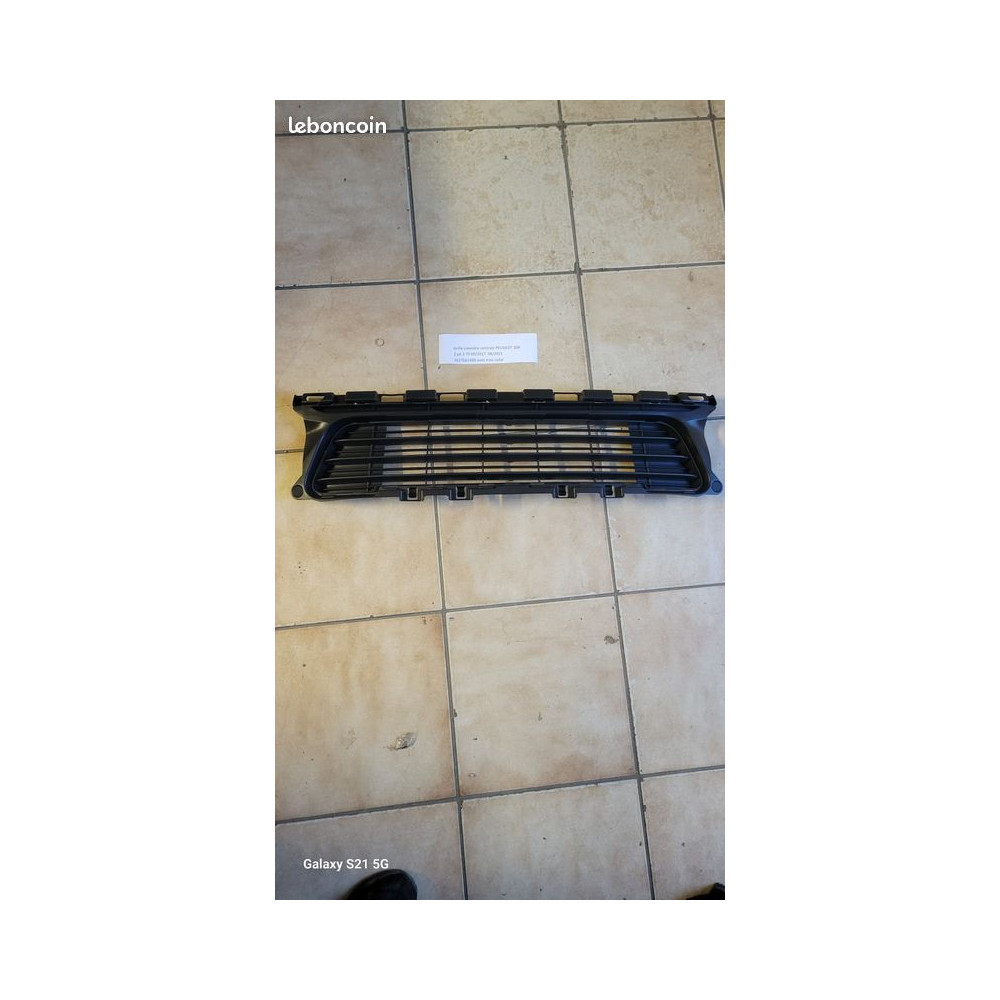 Grille calandre centrale pare choc avant PEUGEOT 308 2 ph 2 T9