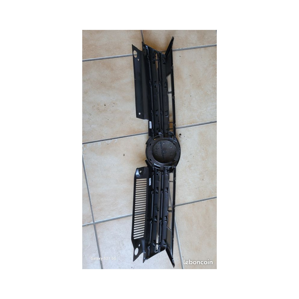 Grille de calandre Noire et Chrome VOLKSWAGEN GOLF 6 du 10/2008 au 10/2012