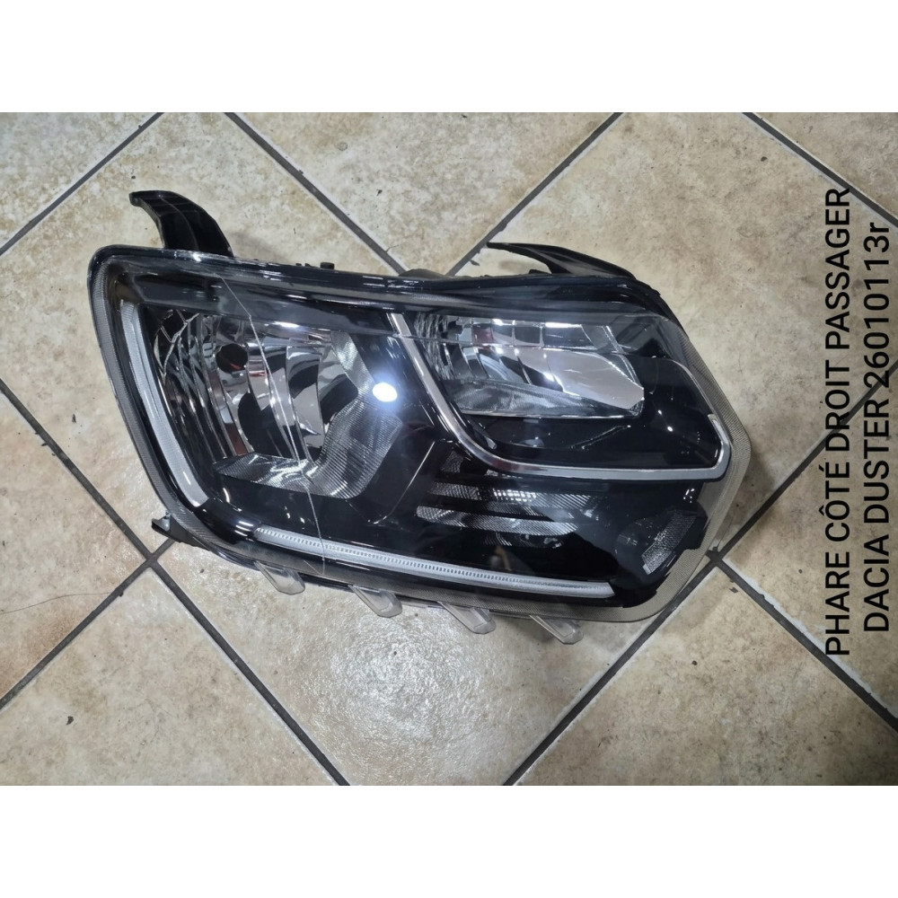 Phare feu avant droit passager Dacia Duster 2 phase 1