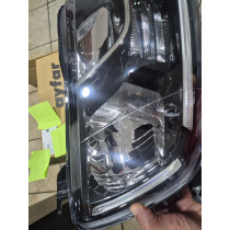 Phare feu avant droit passager Dacia Duster 2 phase 1