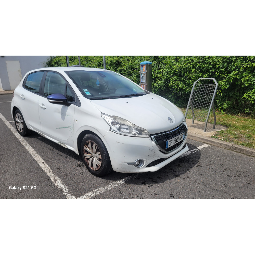 PEUGEOT 208 1.6 HDI SOCIETE 2 PLACES VENDU EN L ETAT